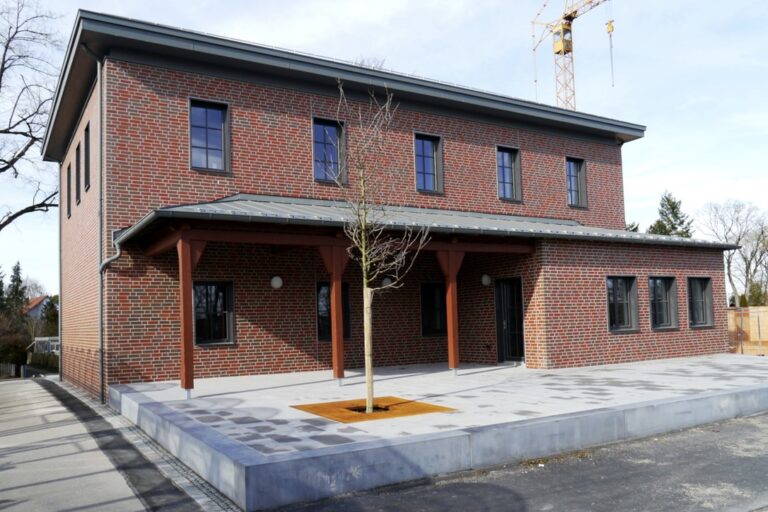 3A9AEA56-F7D2-4691-9335-E9F1582A5A74_1_105_c