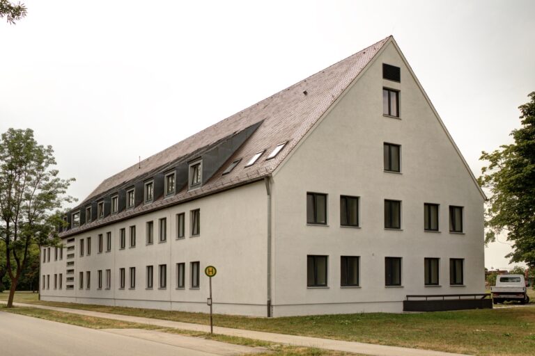 9667B223-AAD2-484A-A335-89BC1F11408B_1_201_a